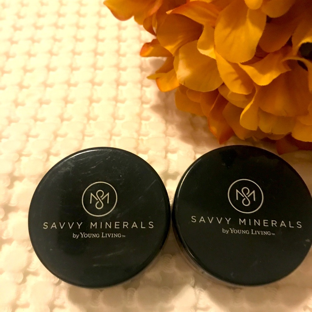 Young Living Savvy Minerals Foundation Shade Dark #3 NEW